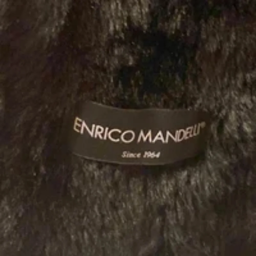 Coat - Picture 2 of 4